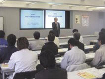 九州支店で行われた「職長・安全衛生責任者教育」 