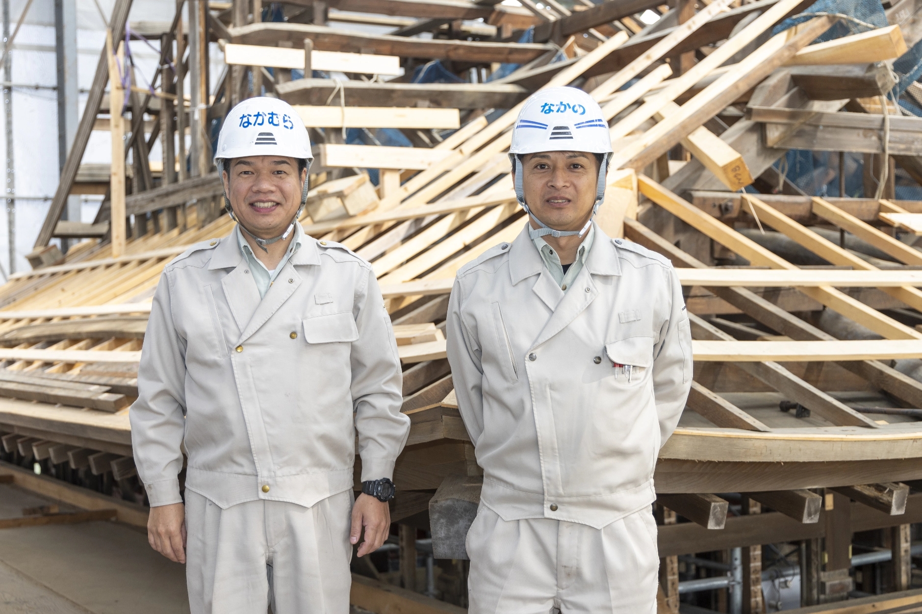 Kunimitsu Nakamura of the Temples Shrines Construction & Residential Division of the Tokyo Branch (left) and Tsuyoshi Nakano of the Matsue Office of the Hiroshima Branch