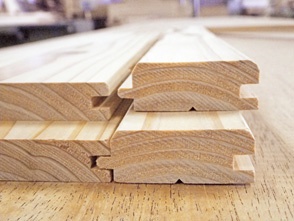 型枠に使用した杉板材