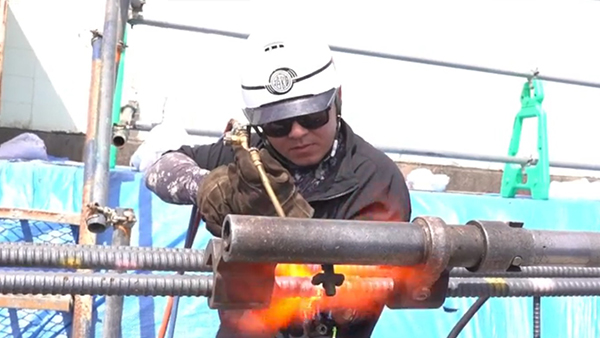 高分子天然ガス圧接工法とジャバラユニット工法を活用して、脱炭素社会の実現に貢献