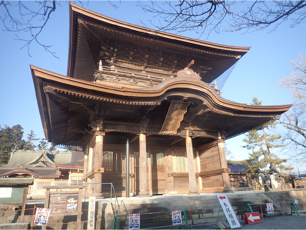 竣工した阿蘇神社楼門