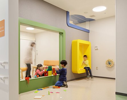 Family visiting room in the pediatric ward (child’s side)