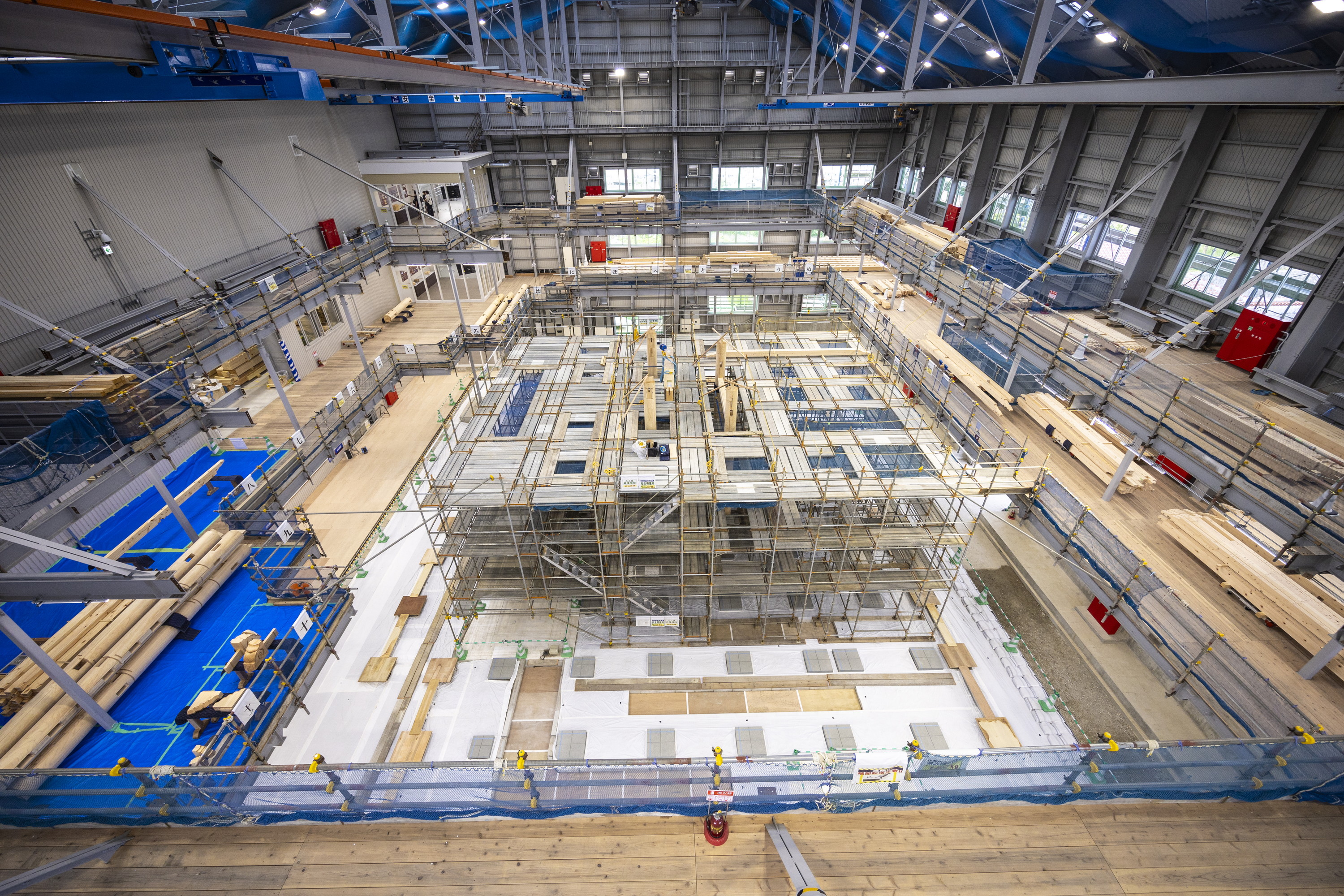 Temple and Shrine Construction　Shurijo Castle Showcased Reconstruction Begins