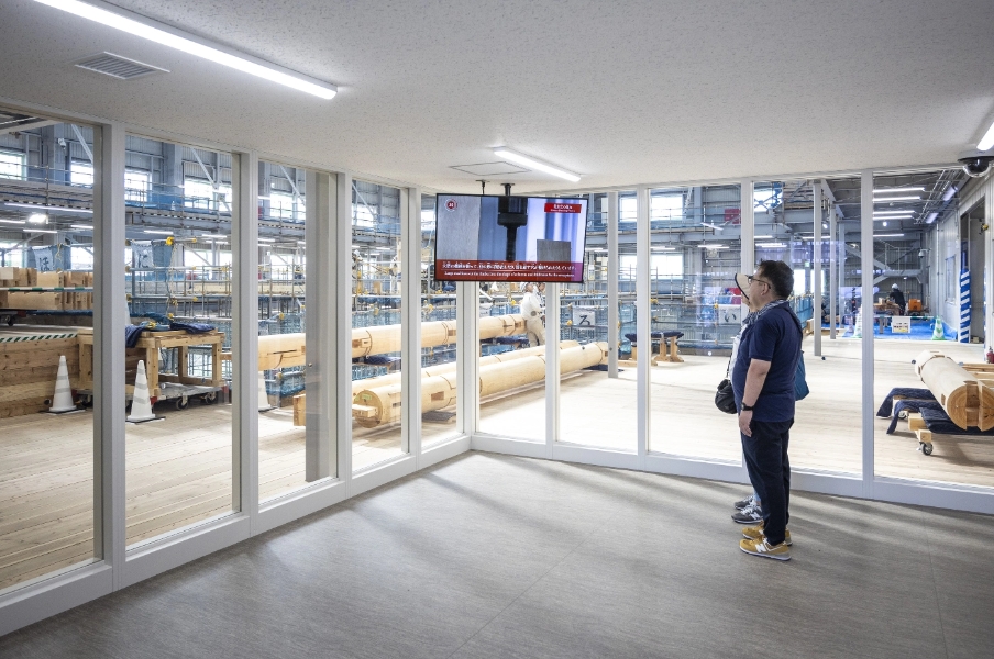 Second floor temporary building observation area