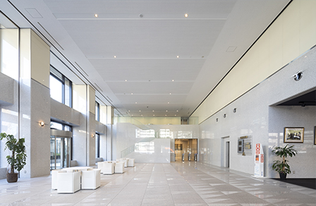 Ceiling of the first floor entranceway, which was renovated to conform with the latest seismic retrofitting standards.