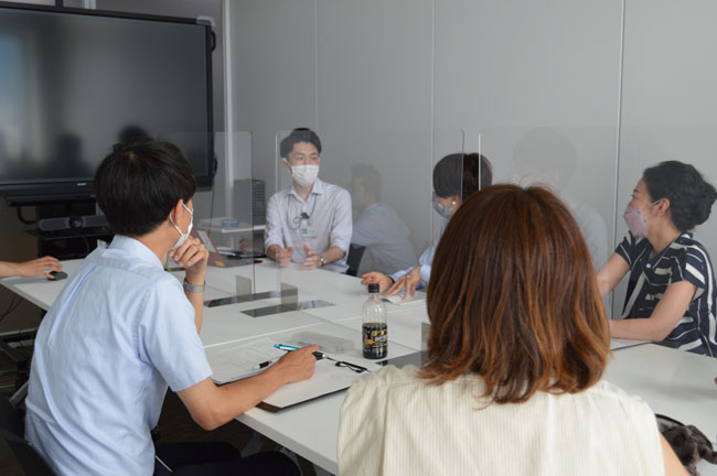 当社従業員との意見交換会の様子