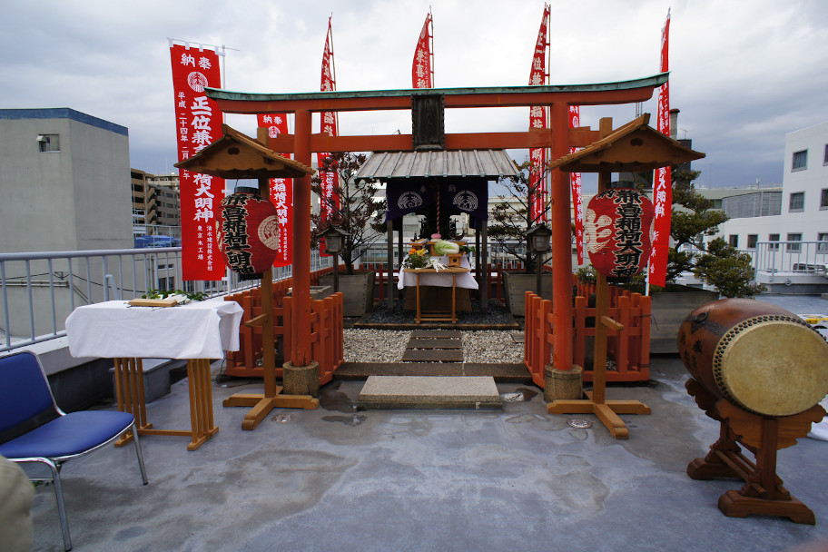 Prayers for Business Prosperity and Avoidance of Misfortune at the Hatsuuma Festival