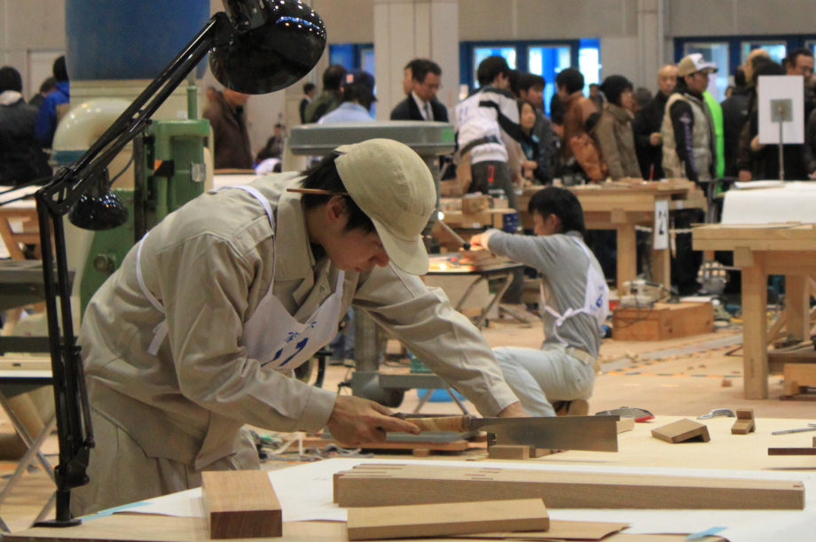 東京木工場が若手育成に力を入れていて、その一環として、この大会に若手職人が積極的に出場している、という話を入社前から聞いたので、それが現実となったことがとてもうれしかったです。