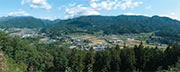 群馬県北部、利根川の上流にあり、森林に囲まれた川場村