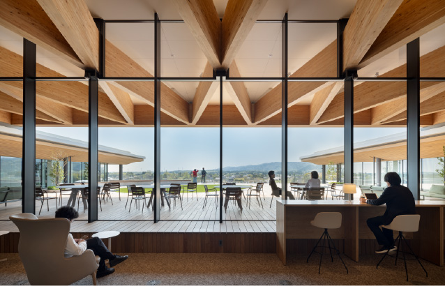 3階屋上架構　木と鉄のハイブリッド構造