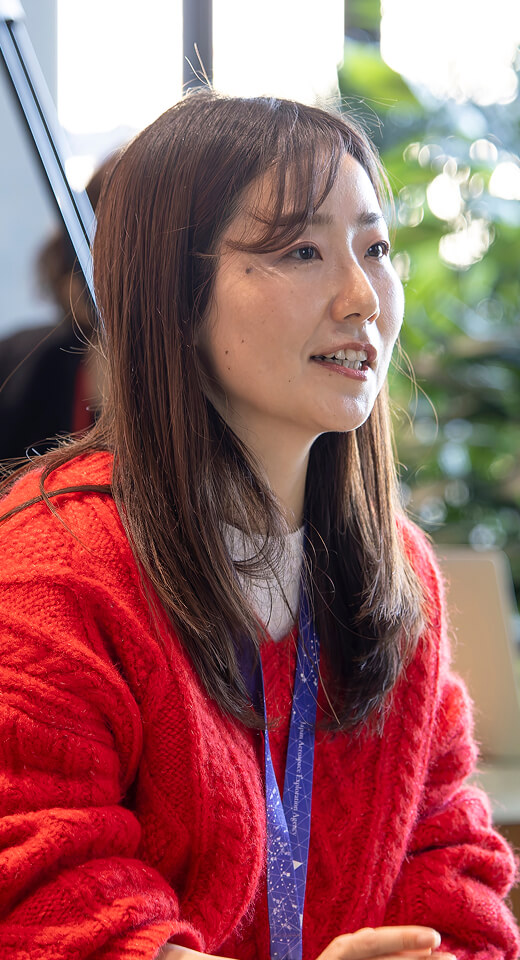 ファシリテーター　中島 由美