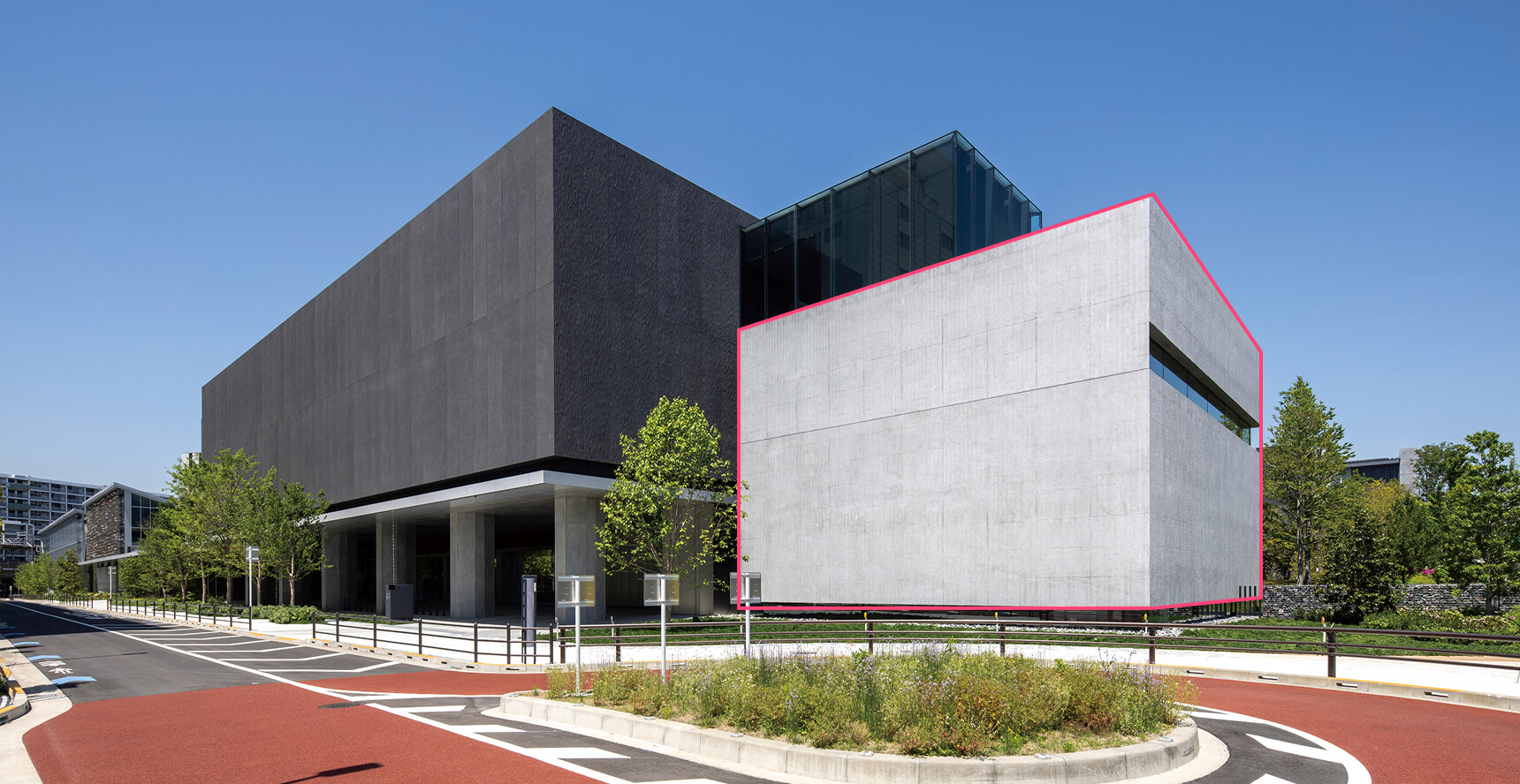 NOVARE Archives 誘発目地のないシームレスな外壁