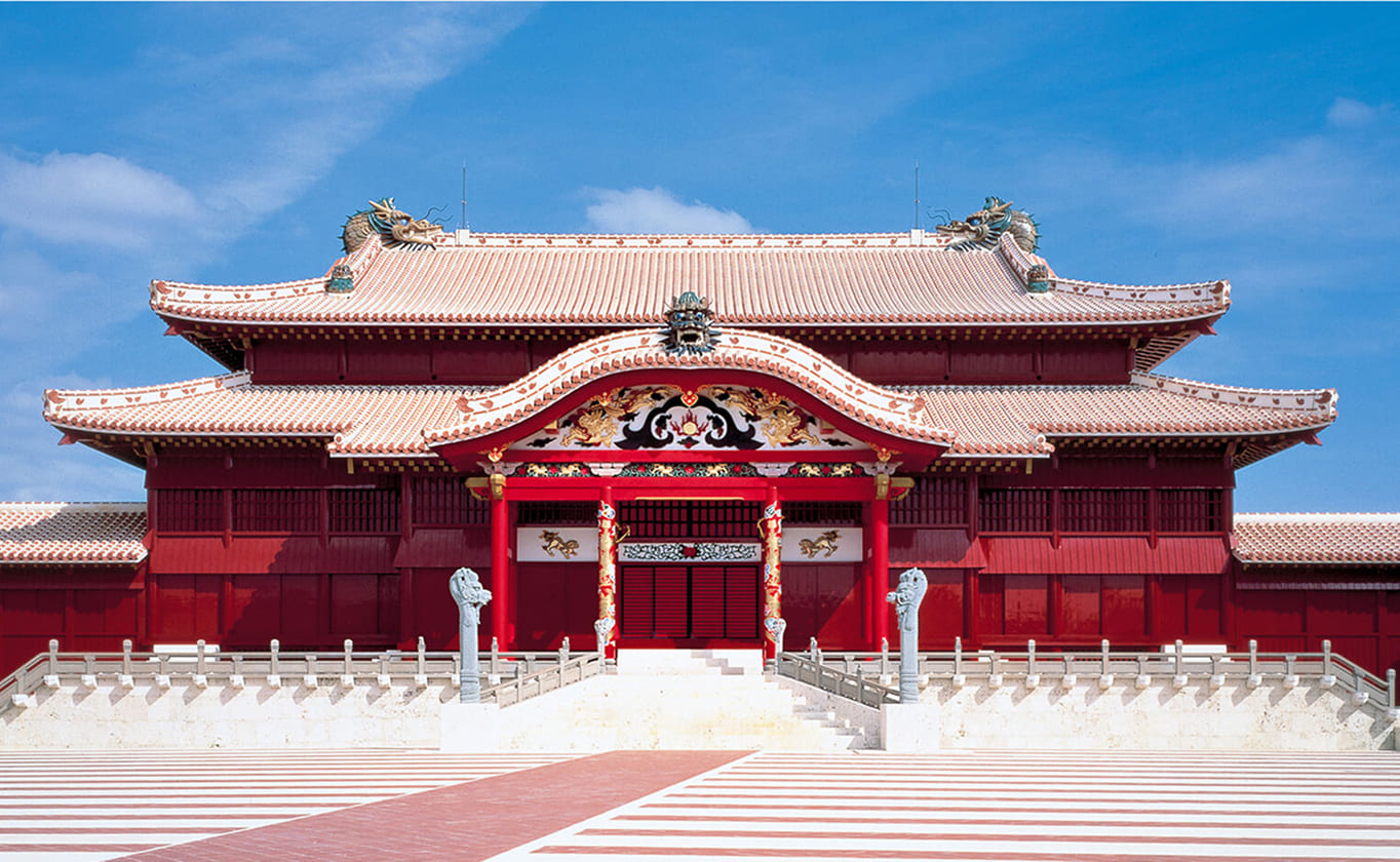 2019年の火災により焼失する前の首里城正殿（清水建設施工）
