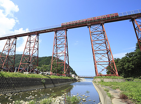 架け替え工事前の余部鉄橋