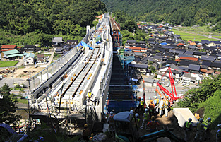 平行移動前の現場の様子