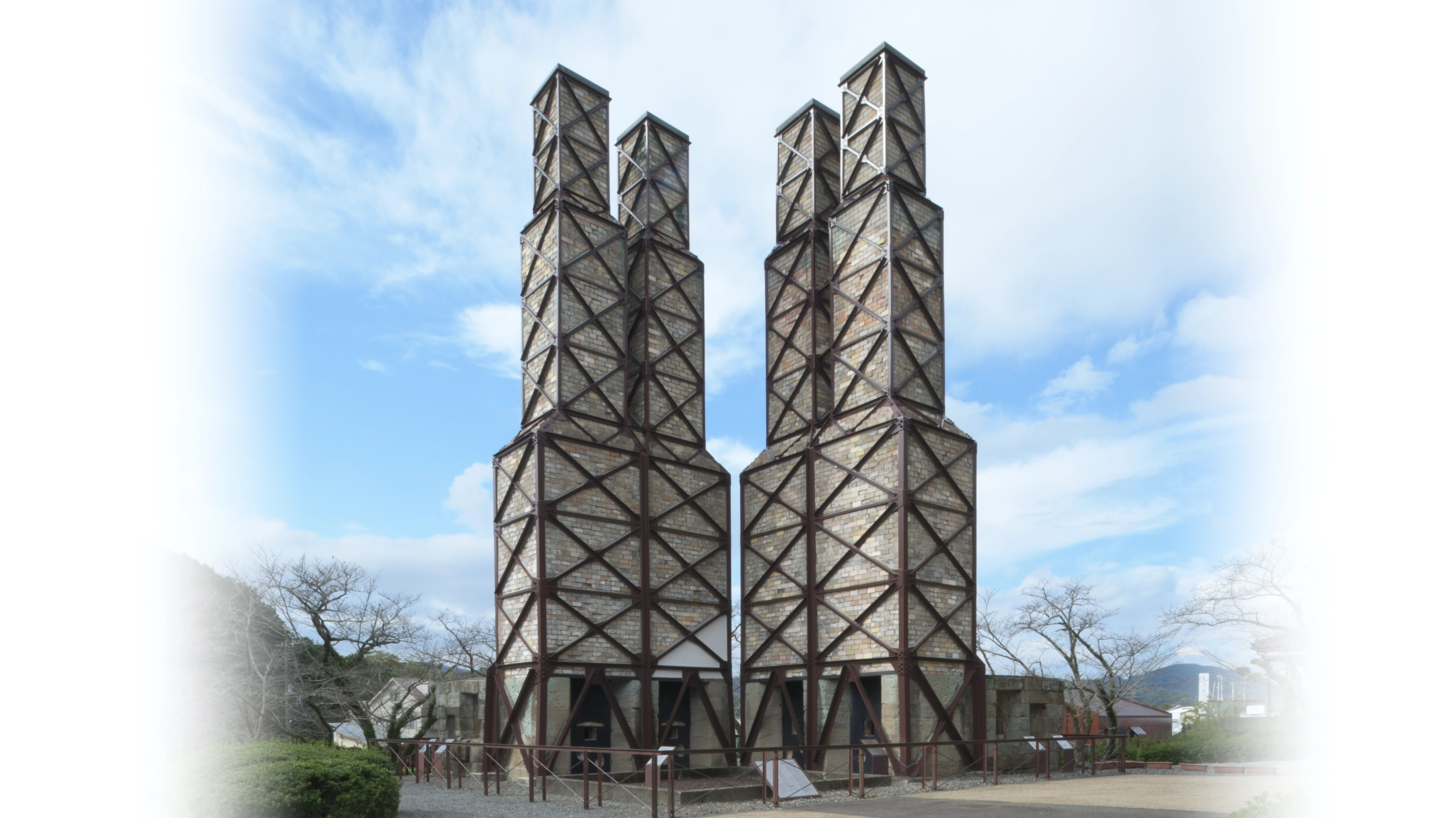 歴史的建造物　伝統建築技術を次世代へ　世界遺産　韮山（にらやま）反射炉保存修理工事