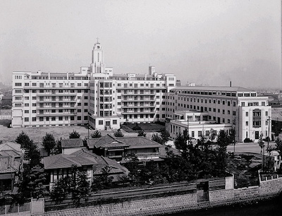 St. Luke's International Hospital Chapel