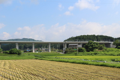 新東名高速道路五反田川高架橋