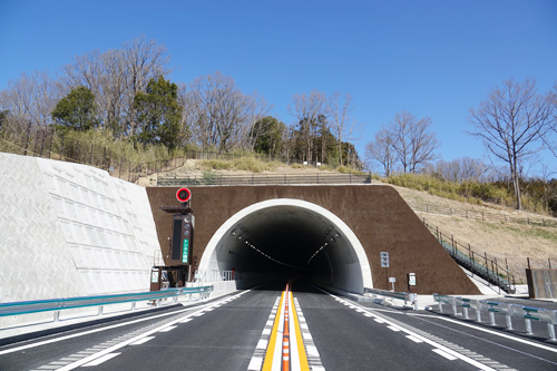 中部横断自動車道　宮狩トンネル