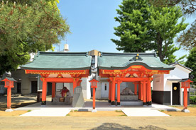 Covering roofs for the Hotei image water bowls, Chozuya and Miisya